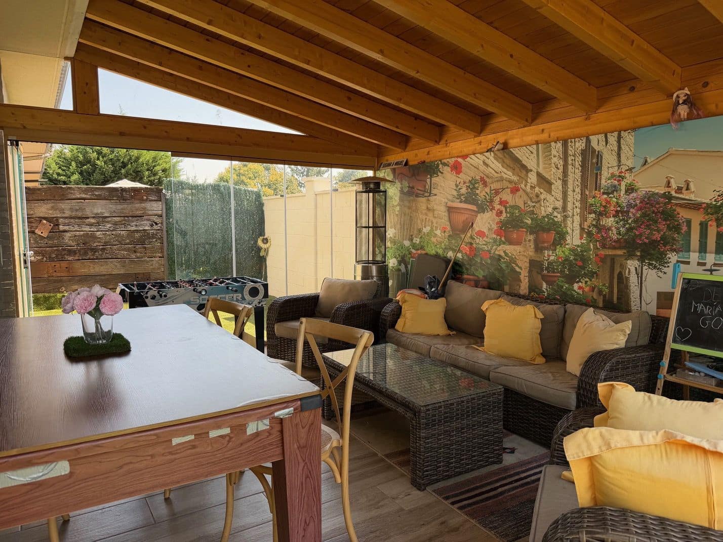 Adosado de 5 habitaciones en Valverde de la Virgen en venta con garaje - 289.600 € (Ref: 10063683)