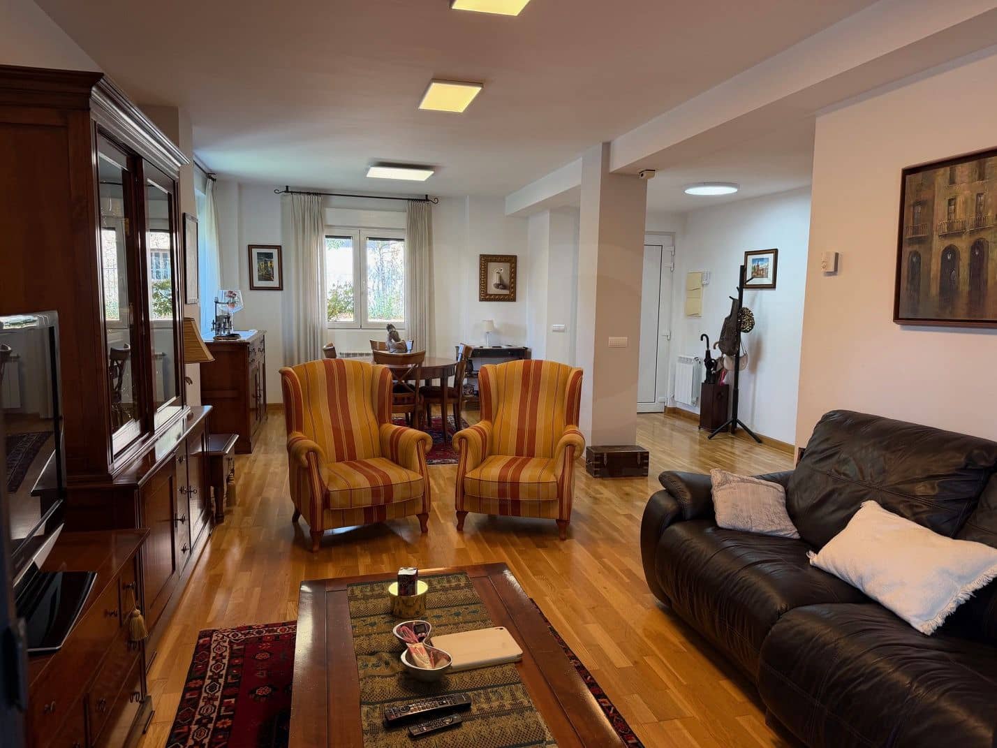 Adosado de 5 habitaciones en Valverde de la Virgen en venta con garaje - 289.600 € (Ref: 10063683)