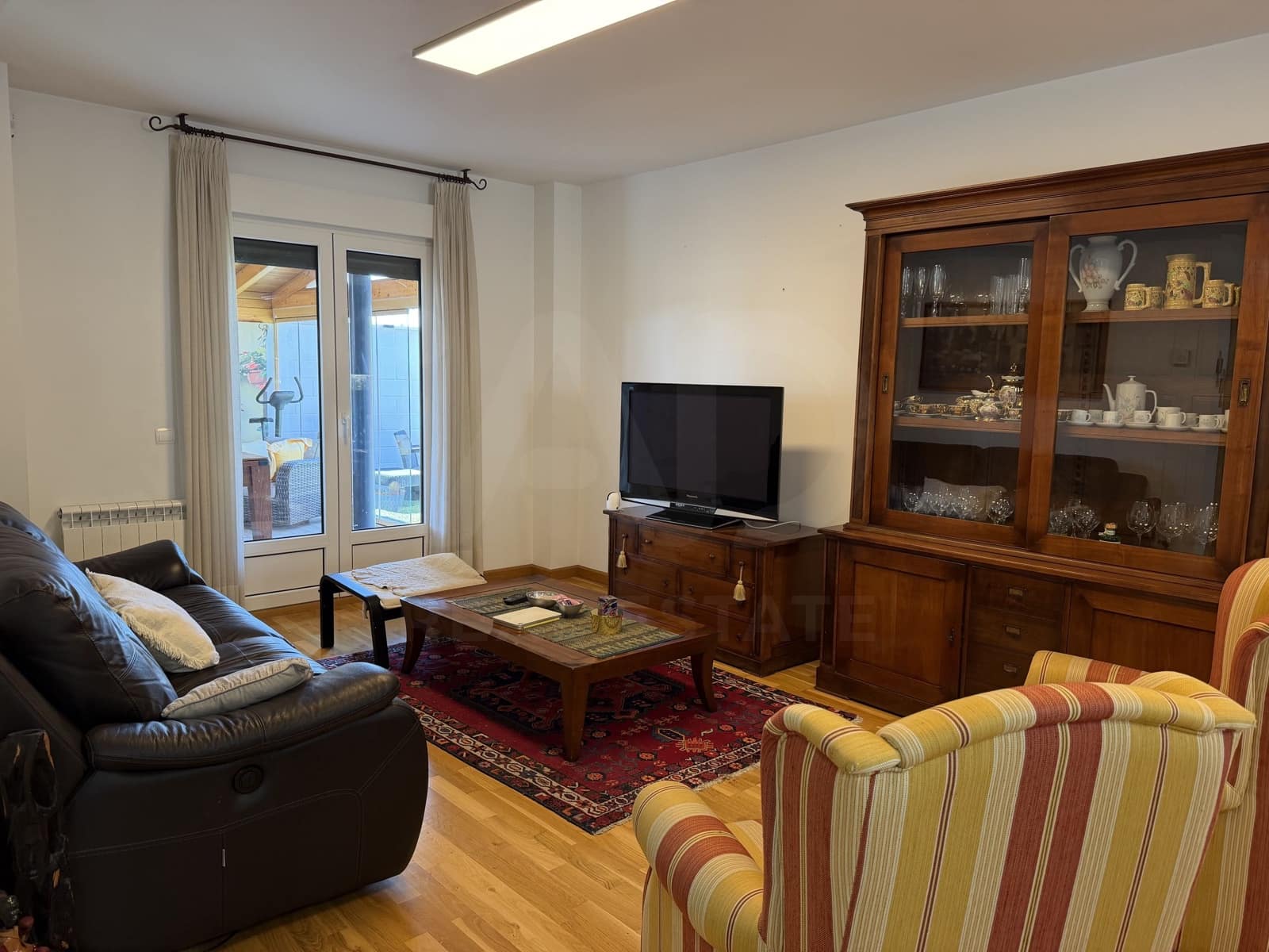 Adosado de 5 habitaciones en Valverde de la Virgen en venta con garaje - 289.600 € (Ref: 10063683)