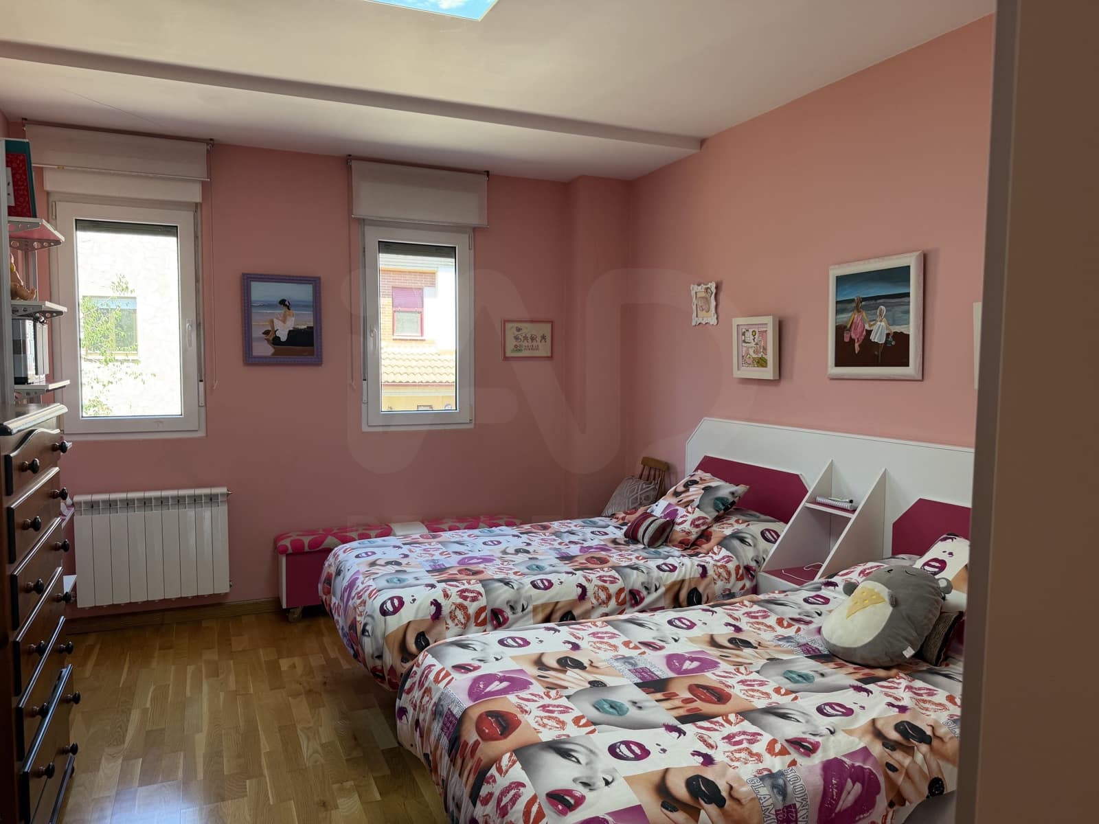 Adosado de 5 habitaciones en Valverde de la Virgen en venta con garaje - 289.600 € (Ref: 10063683)