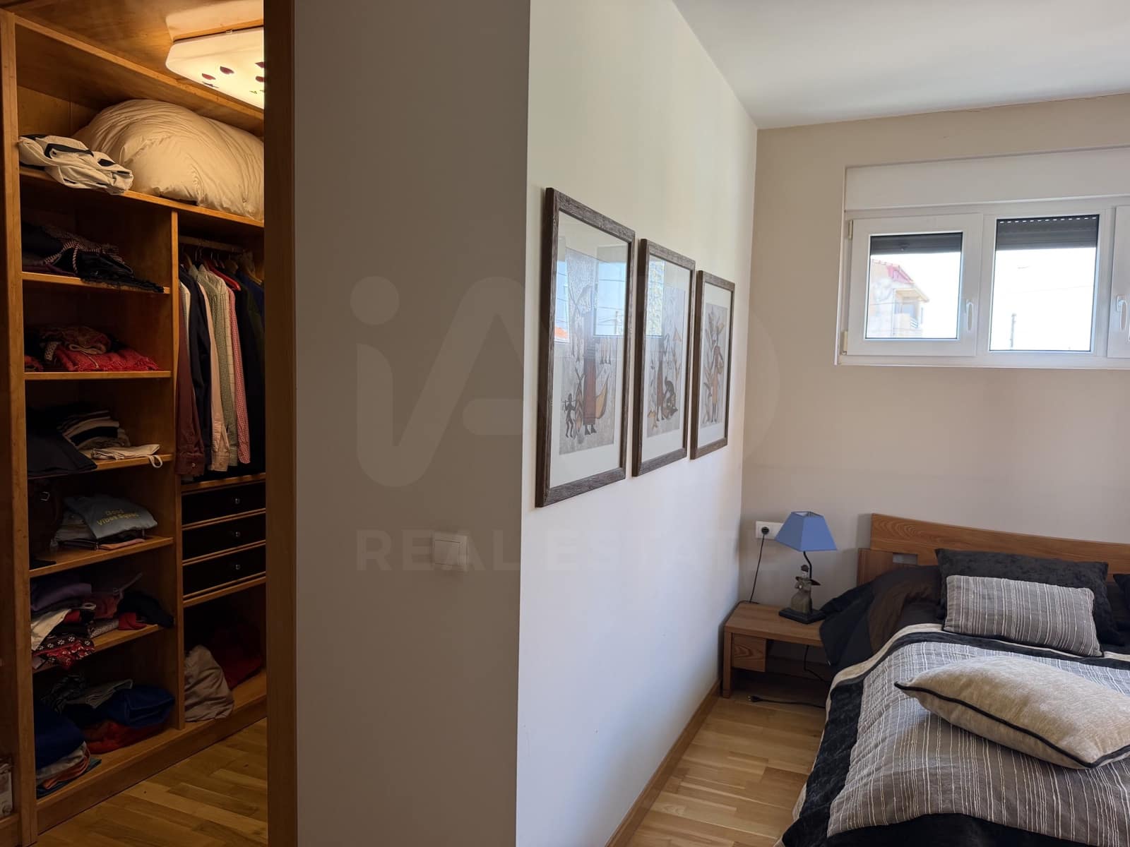 Adosado de 5 habitaciones en Valverde de la Virgen en venta con garaje - 289.600 € (Ref: 10063683)