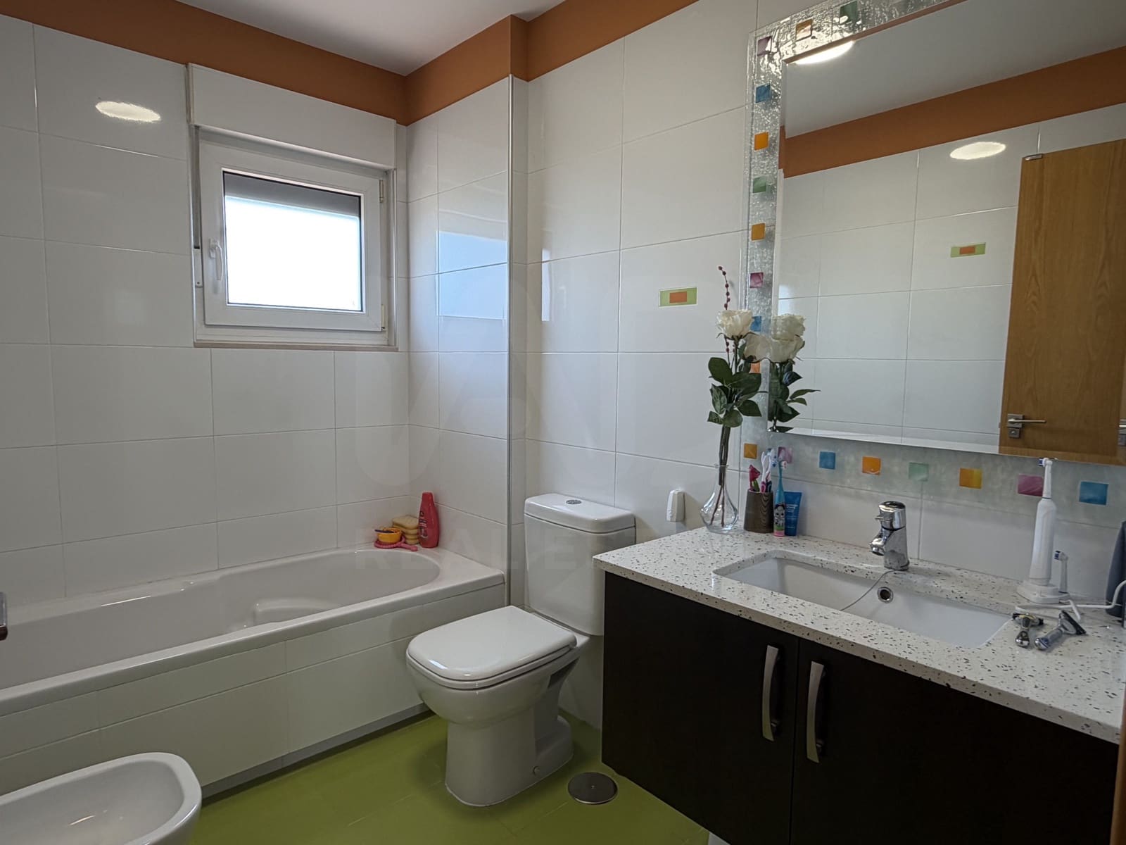Adosado de 5 habitaciones en Valverde de la Virgen en venta con garaje - 289.600 € (Ref: 10063683)