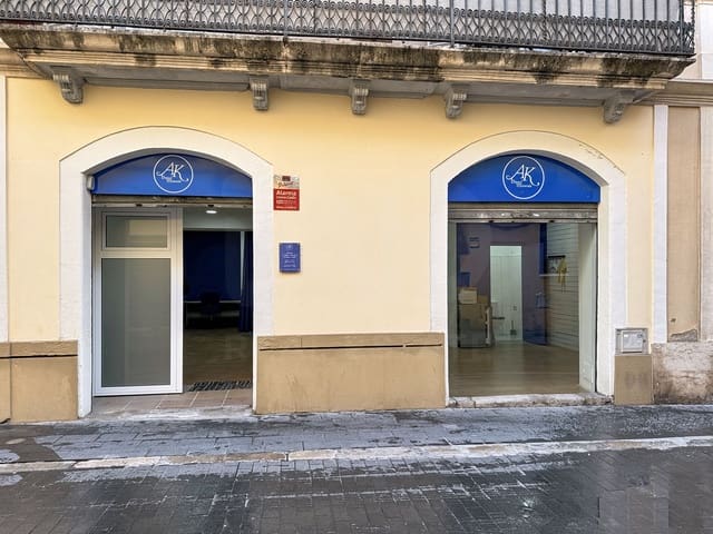 Komercyjne na sprzedaż w Vilanova i la Geltrú - 99 000 € (Ref: 10065484)