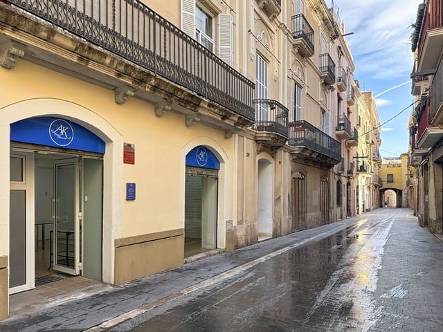 Komercyjne na sprzedaż w Vilanova i la Geltrú - 99 000 € (Ref: 10065484)