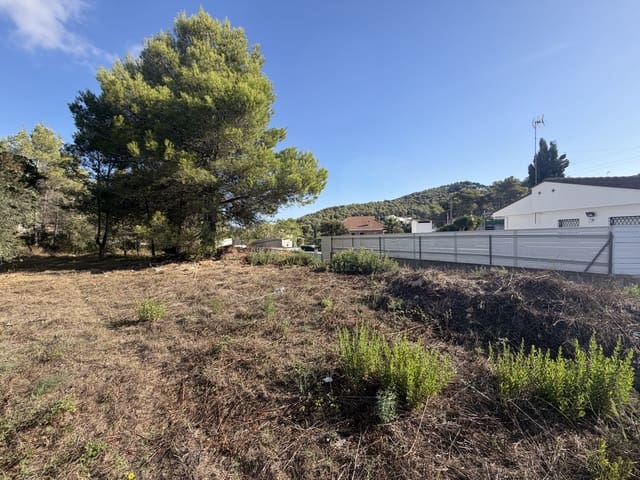 Terreno para Construção para venda em Canyelles - 75 000 € (Ref: 10065655)