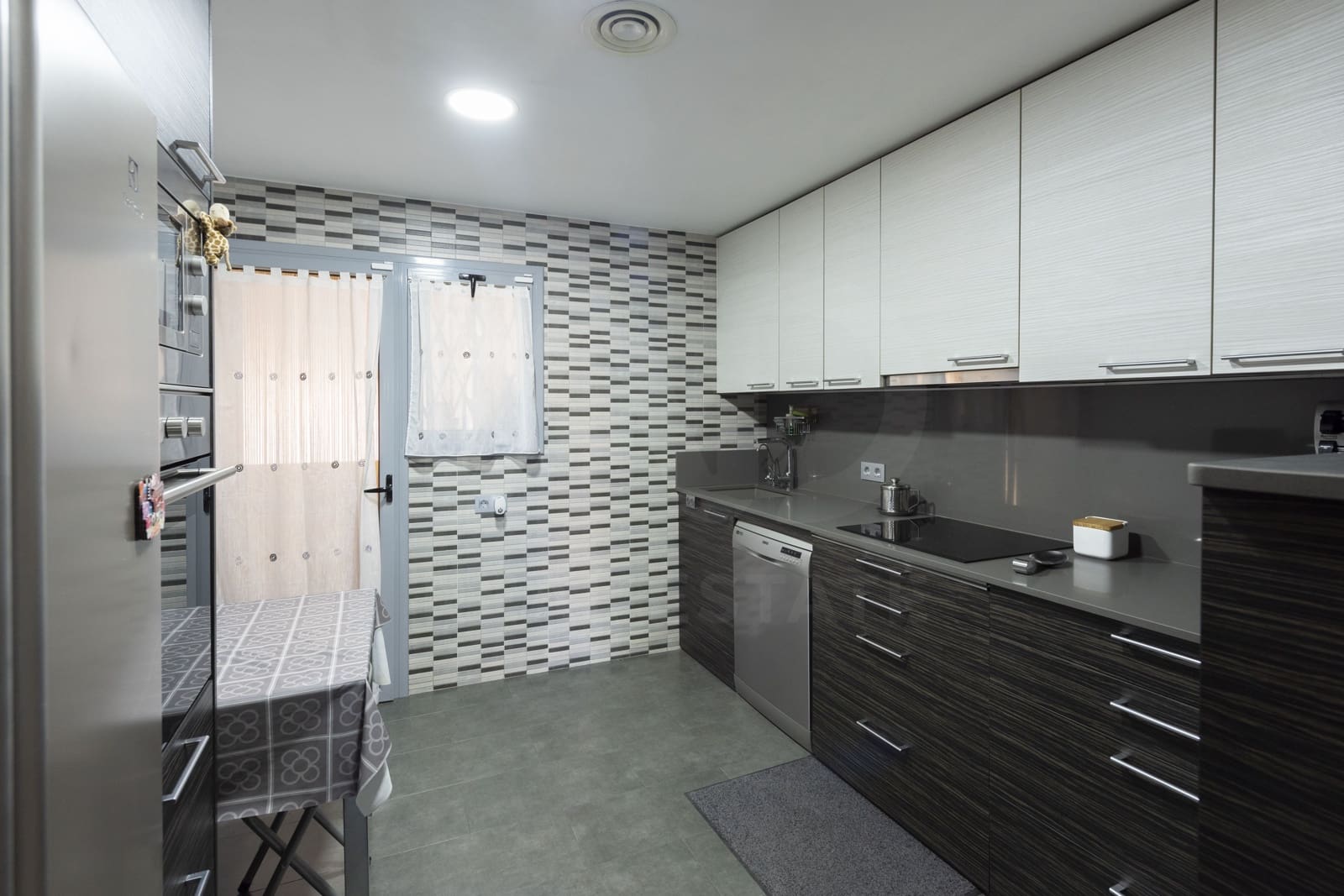 3 chambre Appartement à vendre à Cornella de Llobregat - 464 000 € (Ref: 10065662)