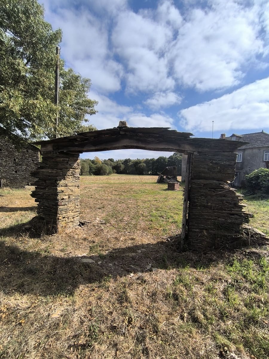 Finca/Casa Rural de 8 habitaciones en Outeiro de Rei en venta con garaje - 258.000 € (Ref: 10067062)