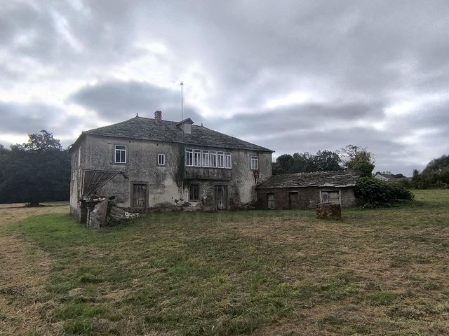 8 sovrum Finca/Hus på landet till salu i Outeiro de Rei med garage - 258 000 € (Ref: 10067062)