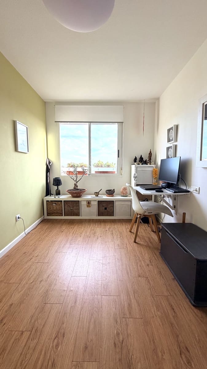 2 Zimmer Apartment zu verkaufen in Alicante / Alacant Stadt mit Pool - 270.000 € (Ref: 10067821)