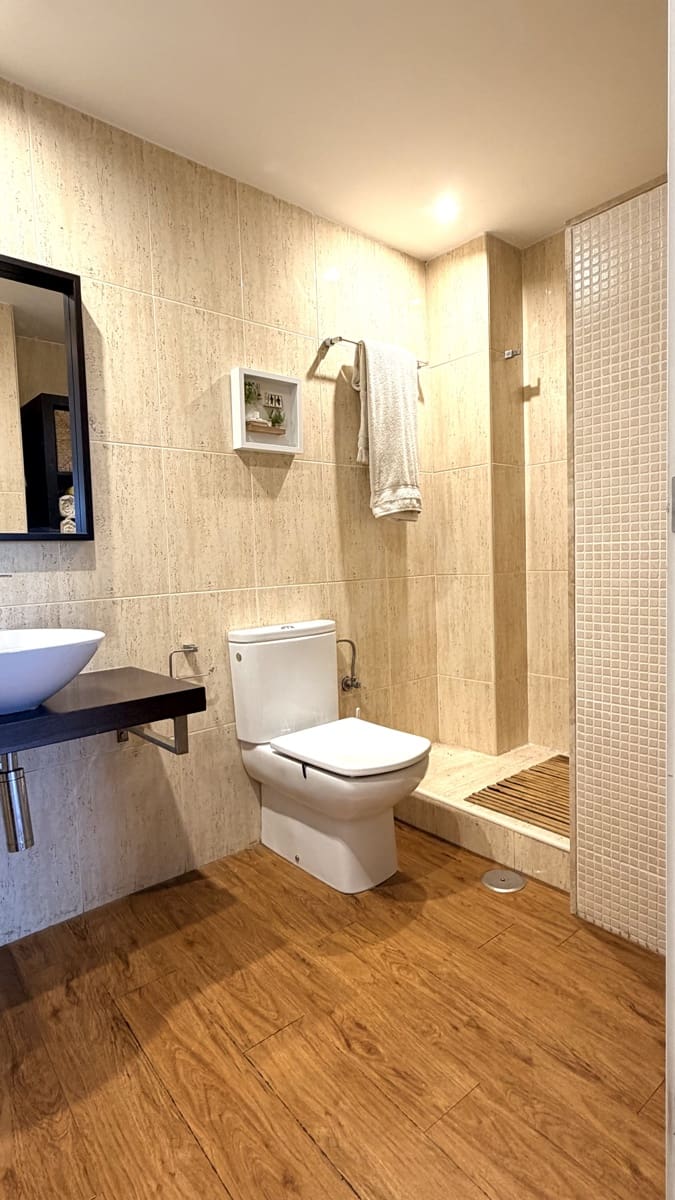 2 Zimmer Apartment zu verkaufen in Alicante / Alacant Stadt mit Pool - 270.000 € (Ref: 10067821)
