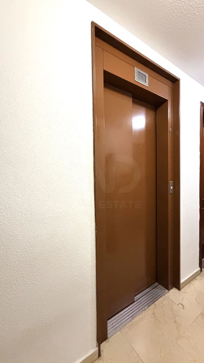 2 Zimmer Apartment zu verkaufen in Alicante / Alacant Stadt mit Pool - 270.000 € (Ref: 10067821)