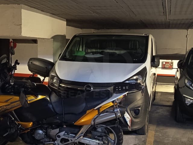 Garage te koop in Los Ángeles, Madrid stad - € 19.600 (Ref: 10070233)