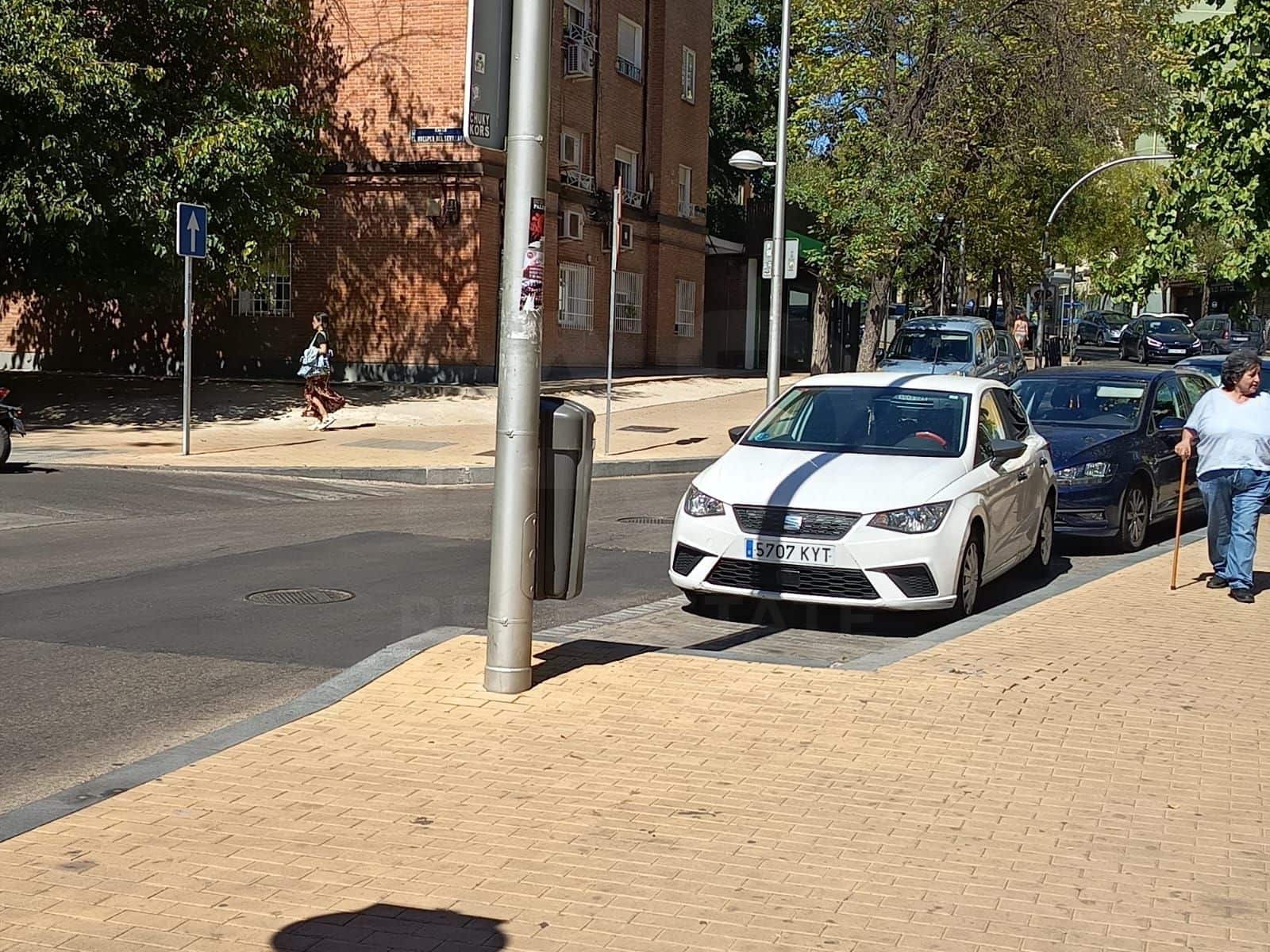 Garage til salg i Madrid by - € 19.600 (Ref: 10070233)