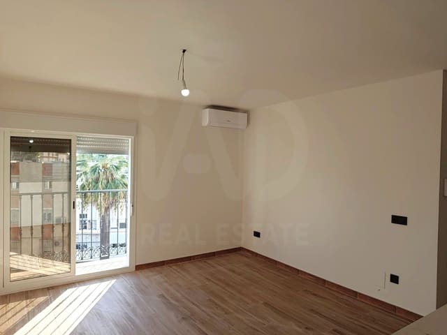 Apartamento de 3 habitaciones en Sanlúcar de Barrameda en venta - 180.000 € (Ref: 10070296)