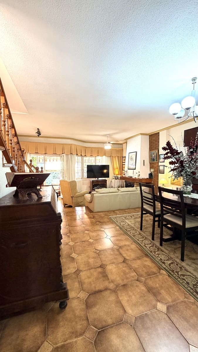 5 chambre Villa/Maison Mitoyenne à vendre à Alicante ville avec piscine garage - 855 000 € (Ref: 10071855)