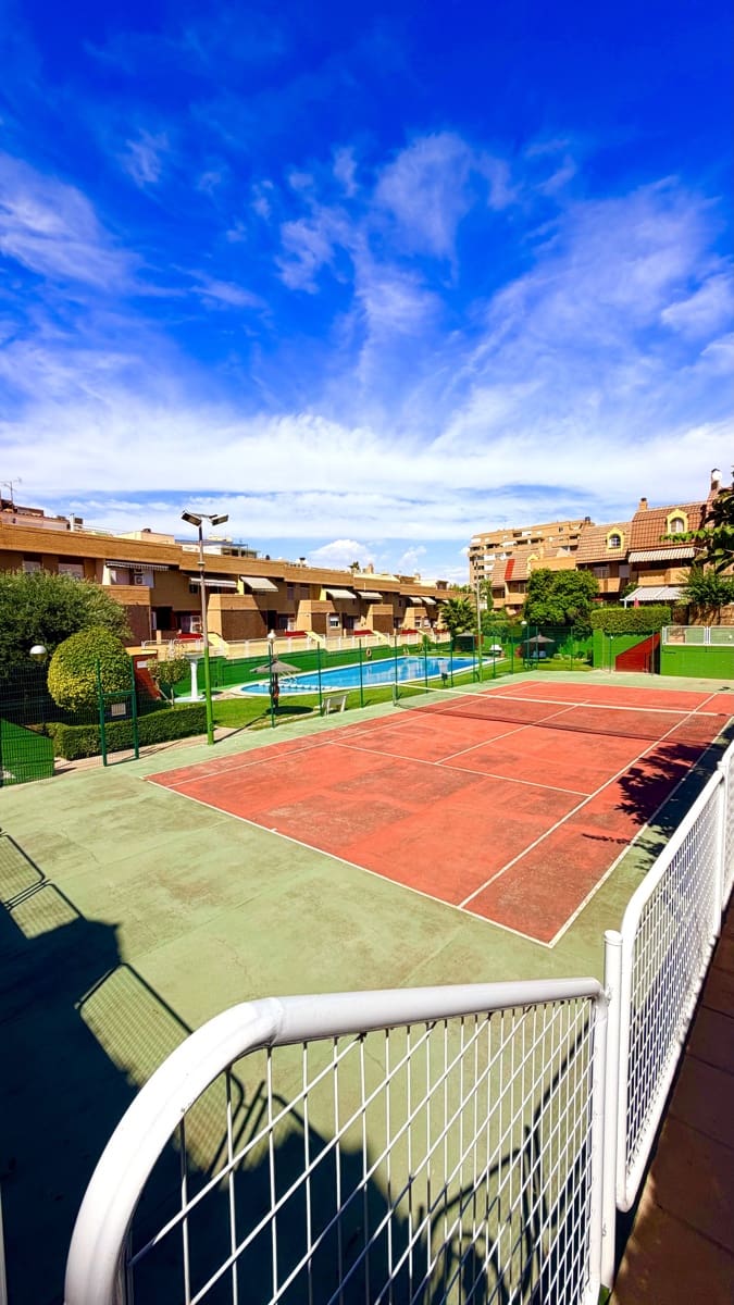 5 chambre Villa/Maison Mitoyenne à vendre à Alicante ville avec piscine garage - 855 000 € (Ref: 10071855)