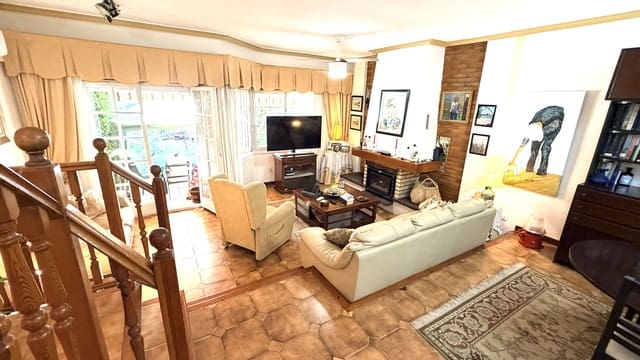 5 chambre Villa/Maison Mitoyenne à vendre à Cabo de las Huertas, Alicante ville avec piscine garage - 855 000 € (Ref: 10071855)