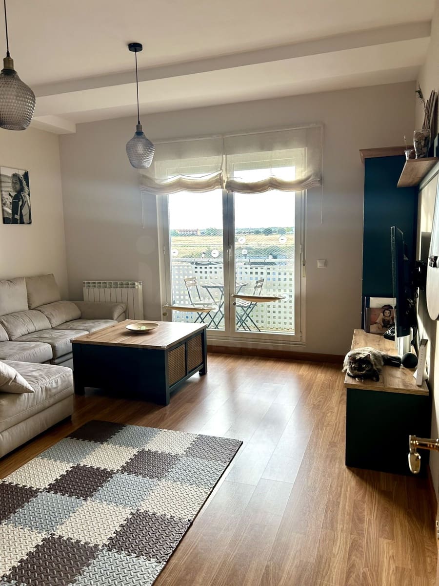 Apartamento de 3 habitaciones en Valverde de la Virgen en venta con garaje - 169.000 € (Ref: 10072609)