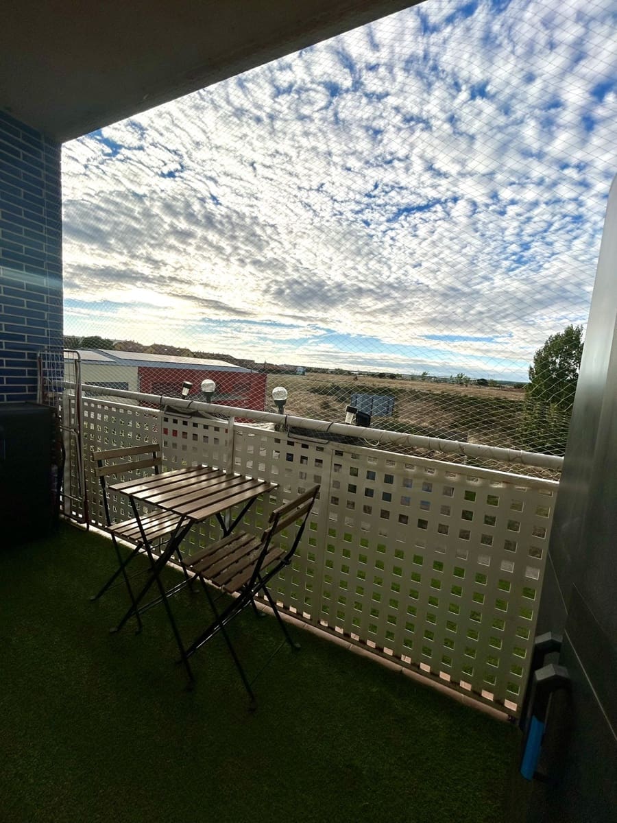 Apartamento de 3 habitaciones en Valverde de la Virgen en venta con garaje - 169.000 € (Ref: 10072609)
