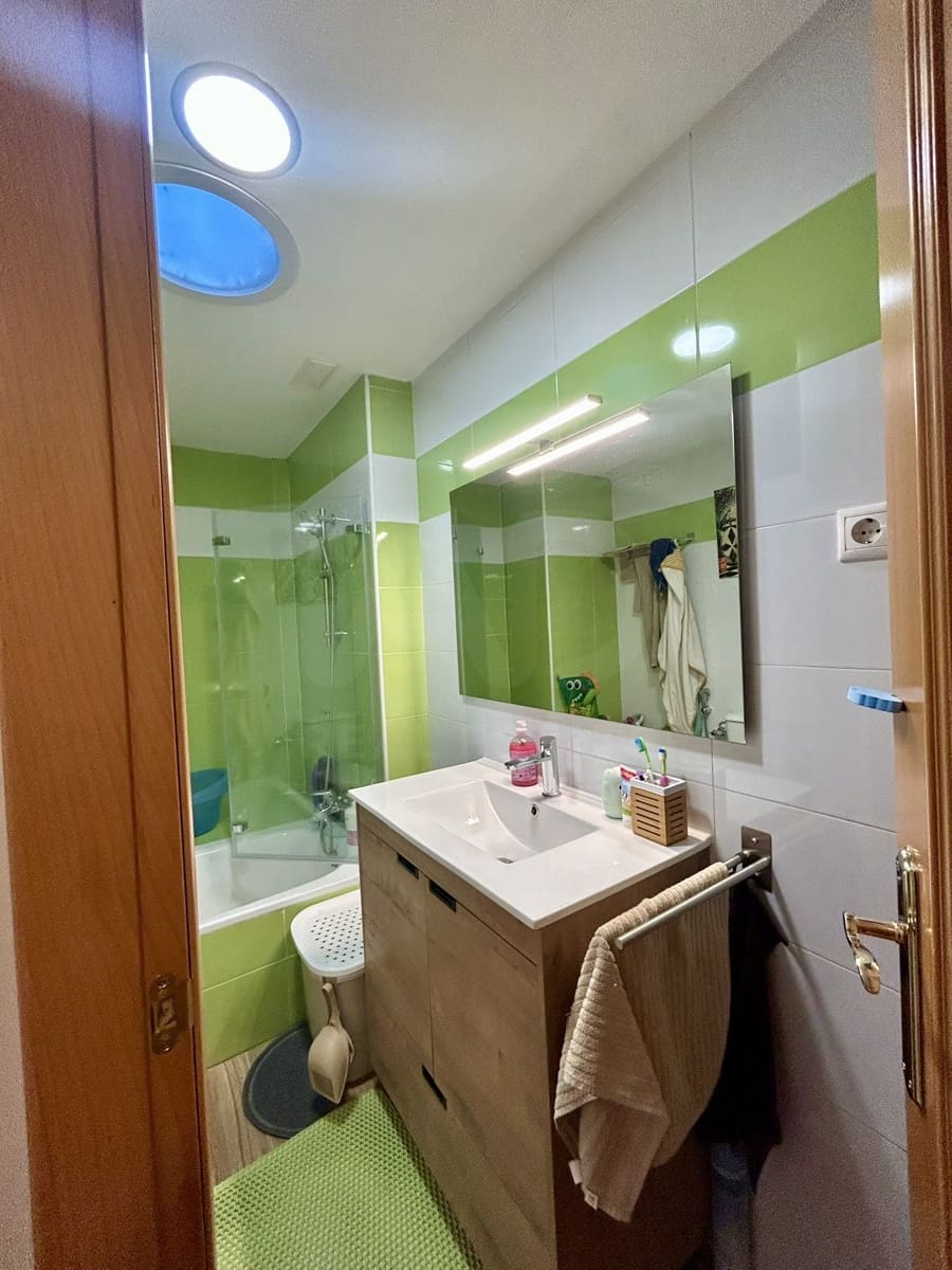 Apartamento de 3 habitaciones en Valverde de la Virgen en venta con garaje - 169.000 € (Ref: 10072609)