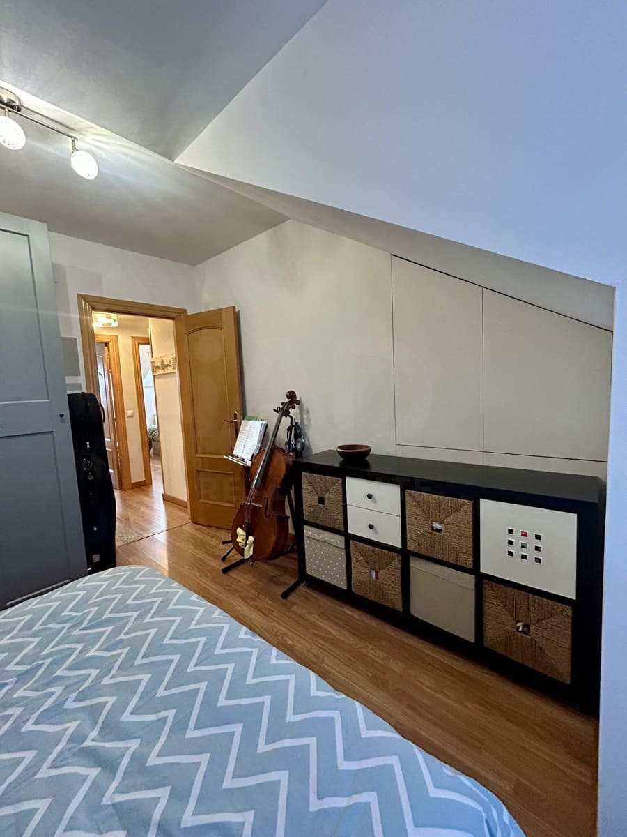 Apartamento de 3 habitaciones en Valverde de la Virgen en venta con garaje - 169.000 € (Ref: 10072609)