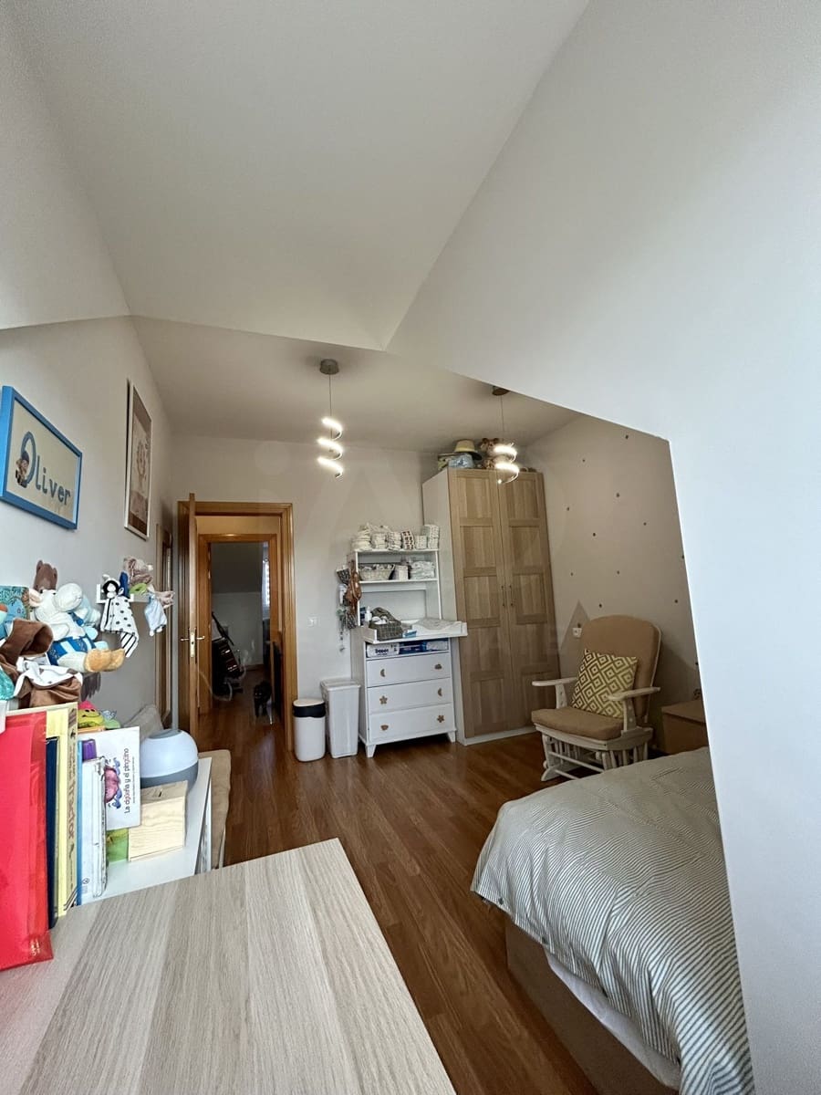 Apartamento de 3 habitaciones en Valverde de la Virgen en venta con garaje - 169.000 € (Ref: 10072609)