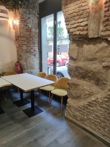 Local Commercial à vendre à Universidad, Madrid ville - 110 000 € (Ref: 10072879)