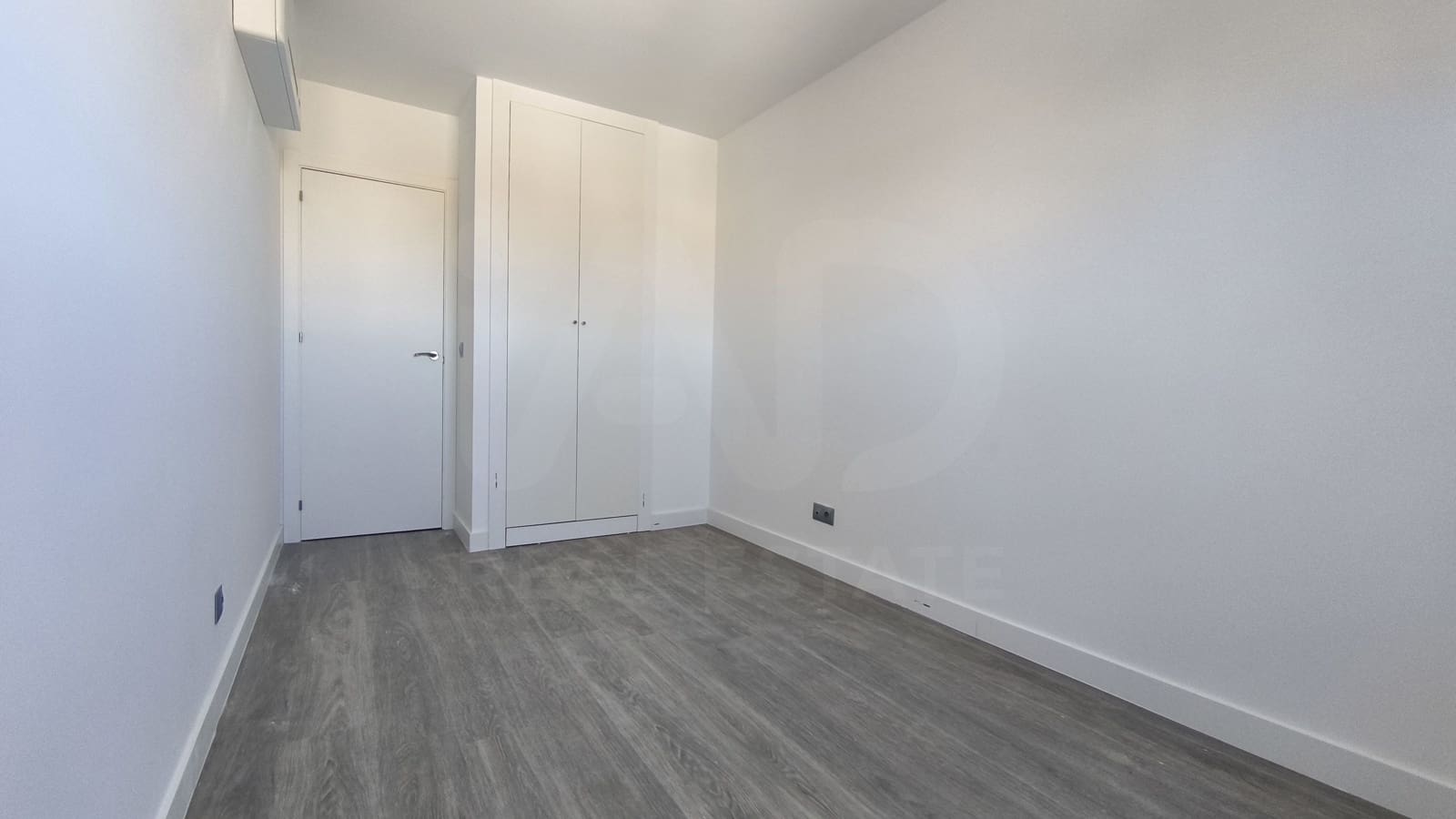2 soverom Leilighet til leie i Bargas med garasje - € 850 (Ref: 10073258)
