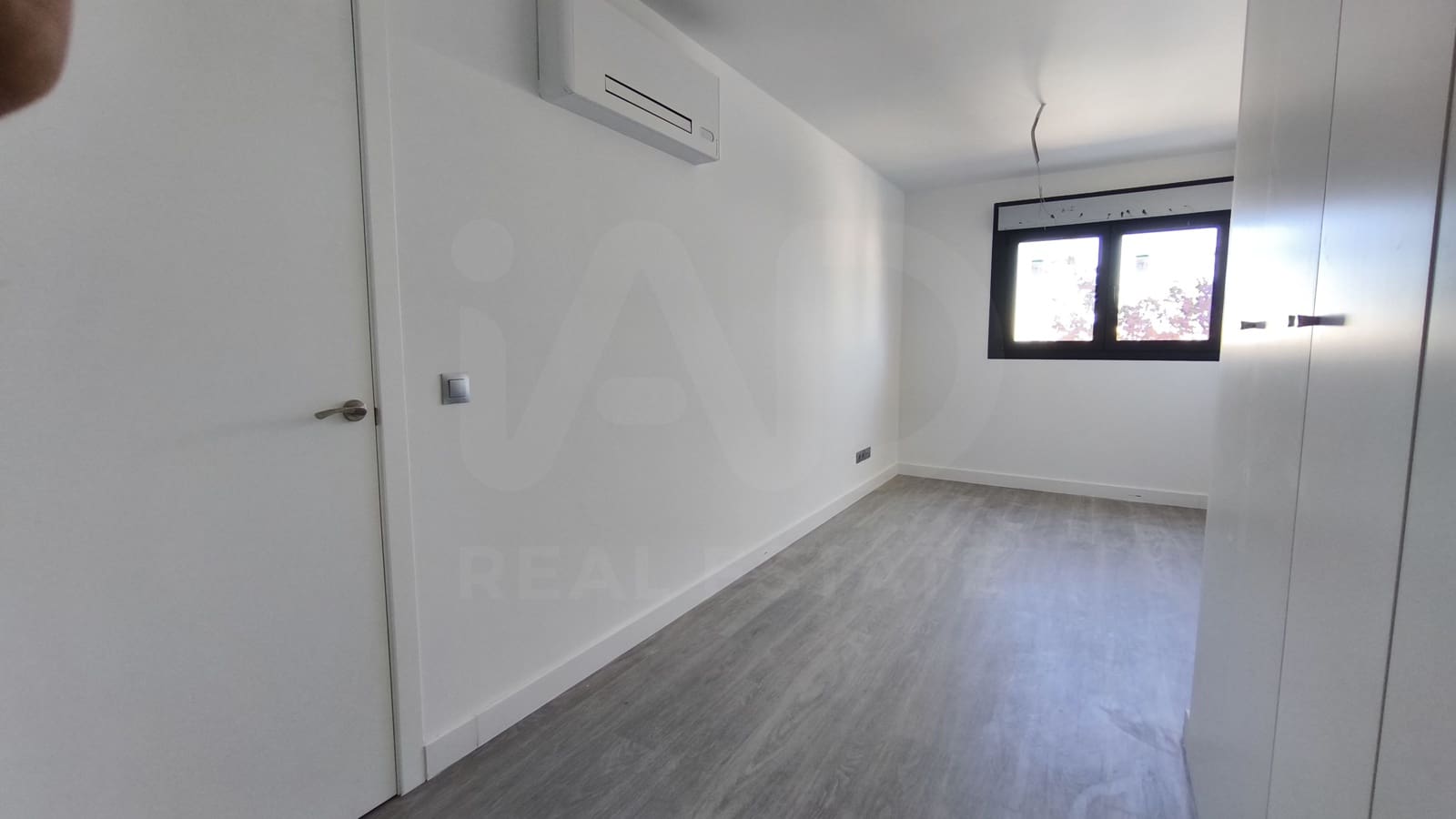 2 soverom Leilighet til leie i Bargas med garasje - € 850 (Ref: 10073258)