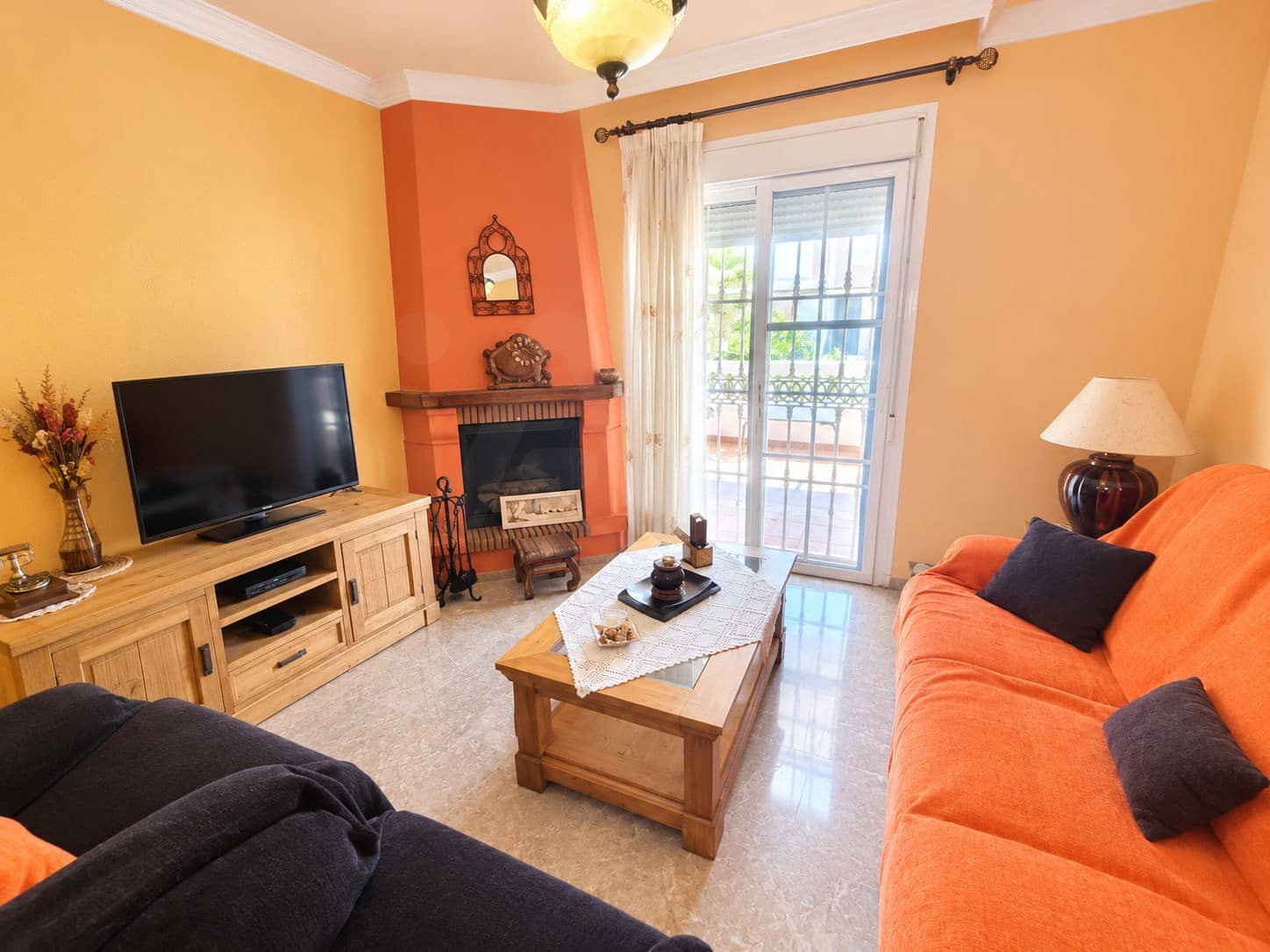 4 Zimmer Reihenhaus zu verkaufen in Almeria Stadt mit Garage - 396.000 € (Ref: 10073264)