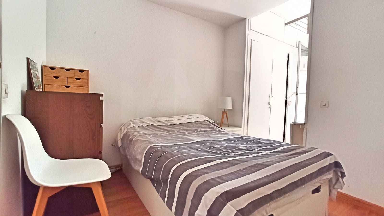 1 sypialnia Penthouse na sprzedaż w Miasto Barcelona - 400 000 € (Ref: 10073265)