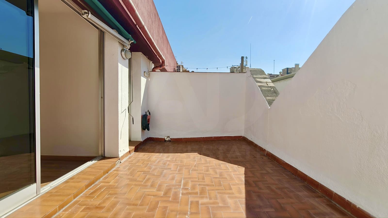 1 sypialnia Penthouse na sprzedaż w Miasto Barcelona - 400 000 € (Ref: 10073265)