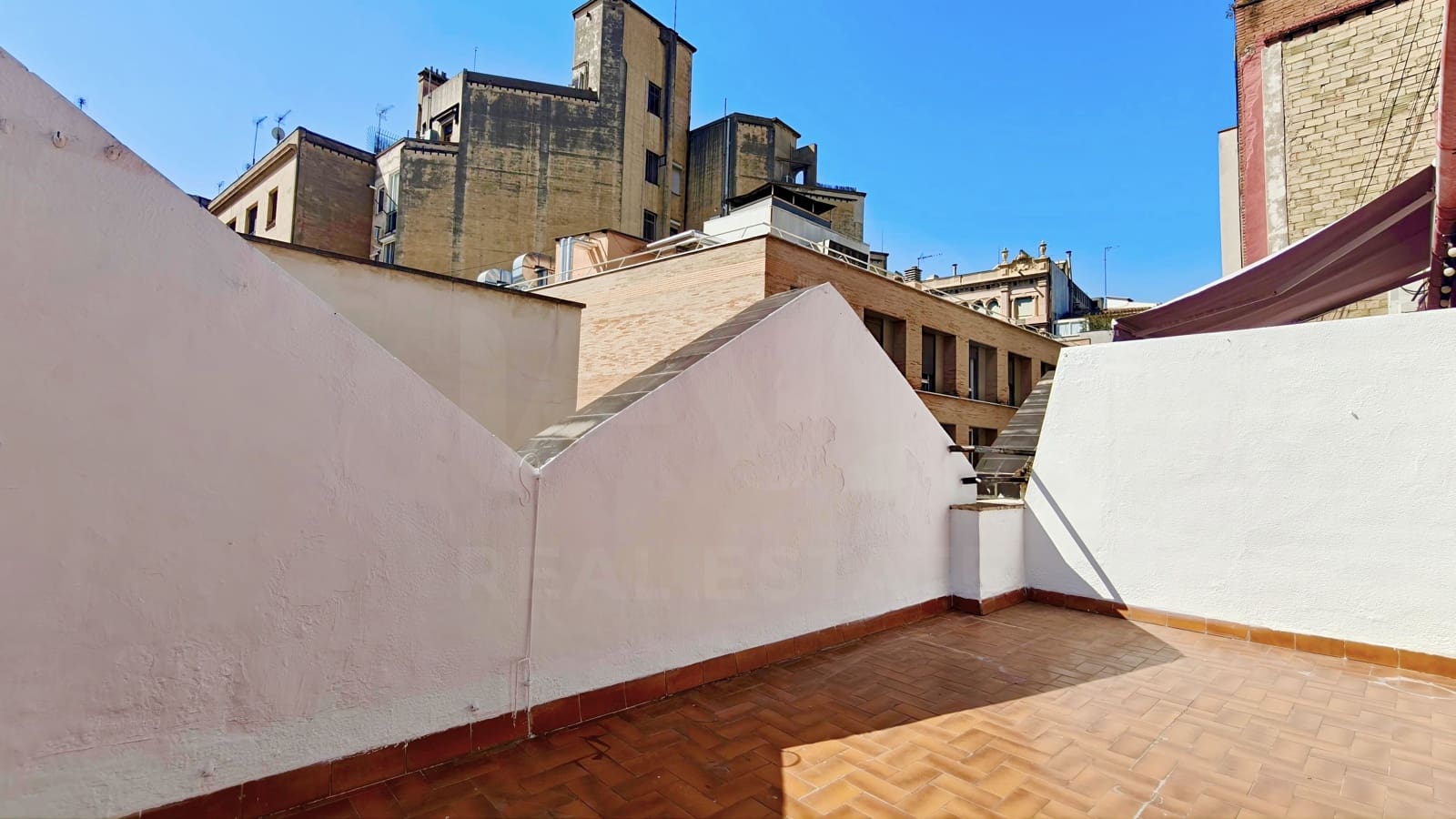 1 sypialnia Penthouse na sprzedaż w Miasto Barcelona - 400 000 € (Ref: 10073265)