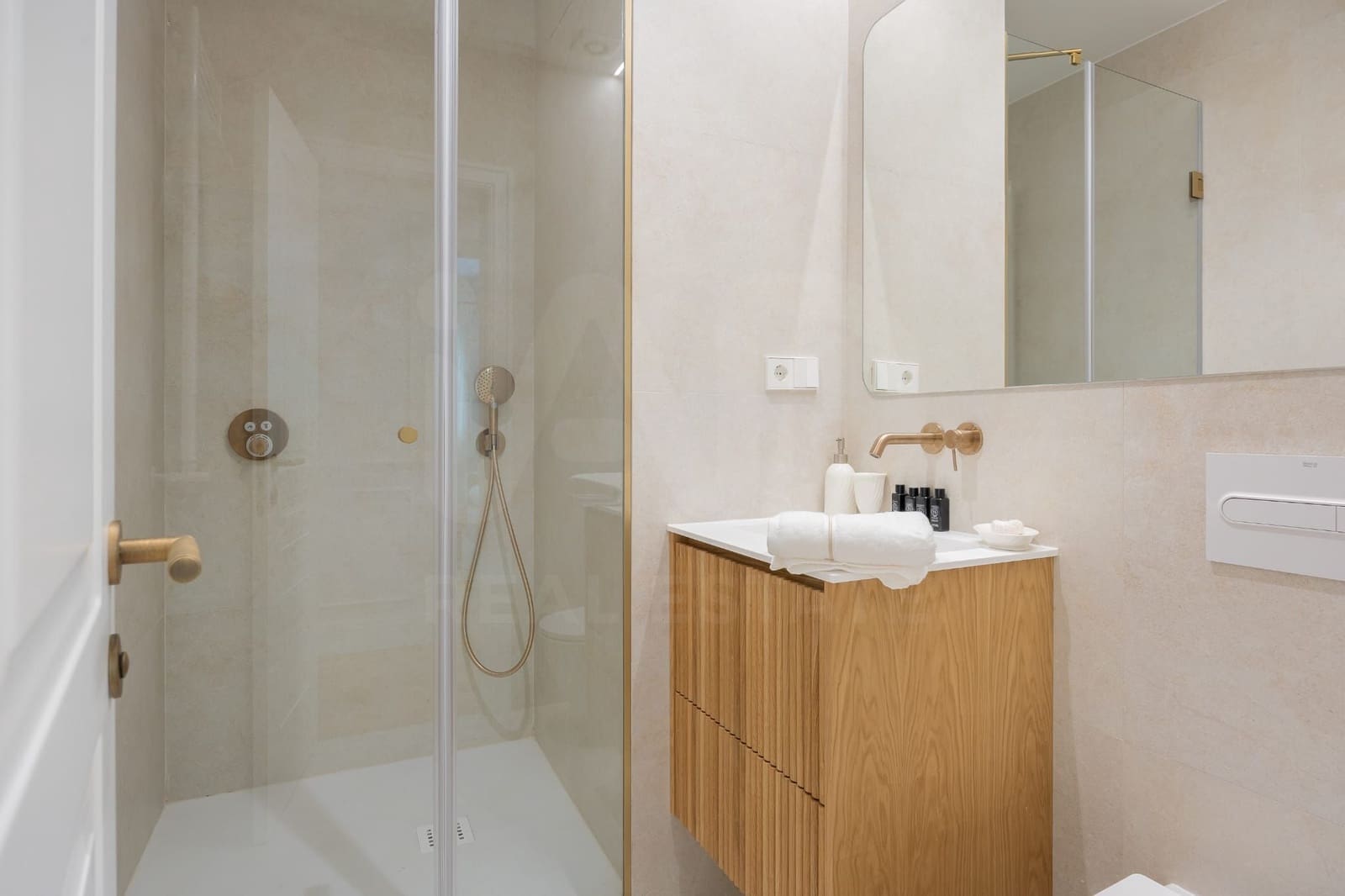 3 slaapkamer Appartement te koop in Madrid stad - € 2.820.000 (Ref: 10073271)