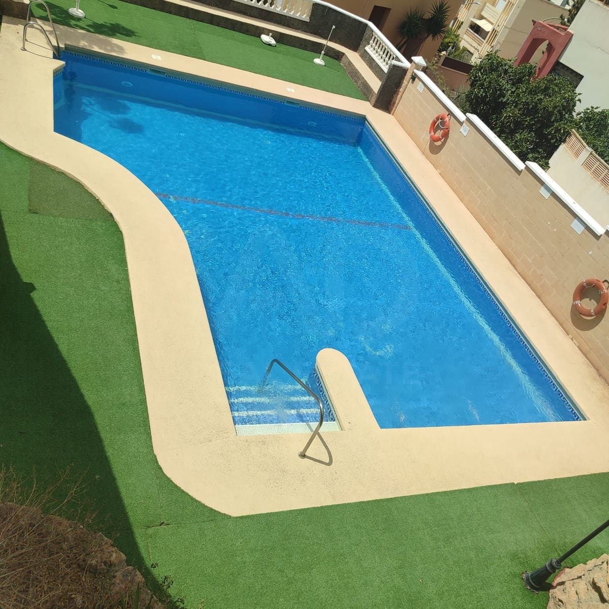 2 bedroom Apartment for sale in Roquetas de Mar with pool - € 209,000 (Ref: 10073272)