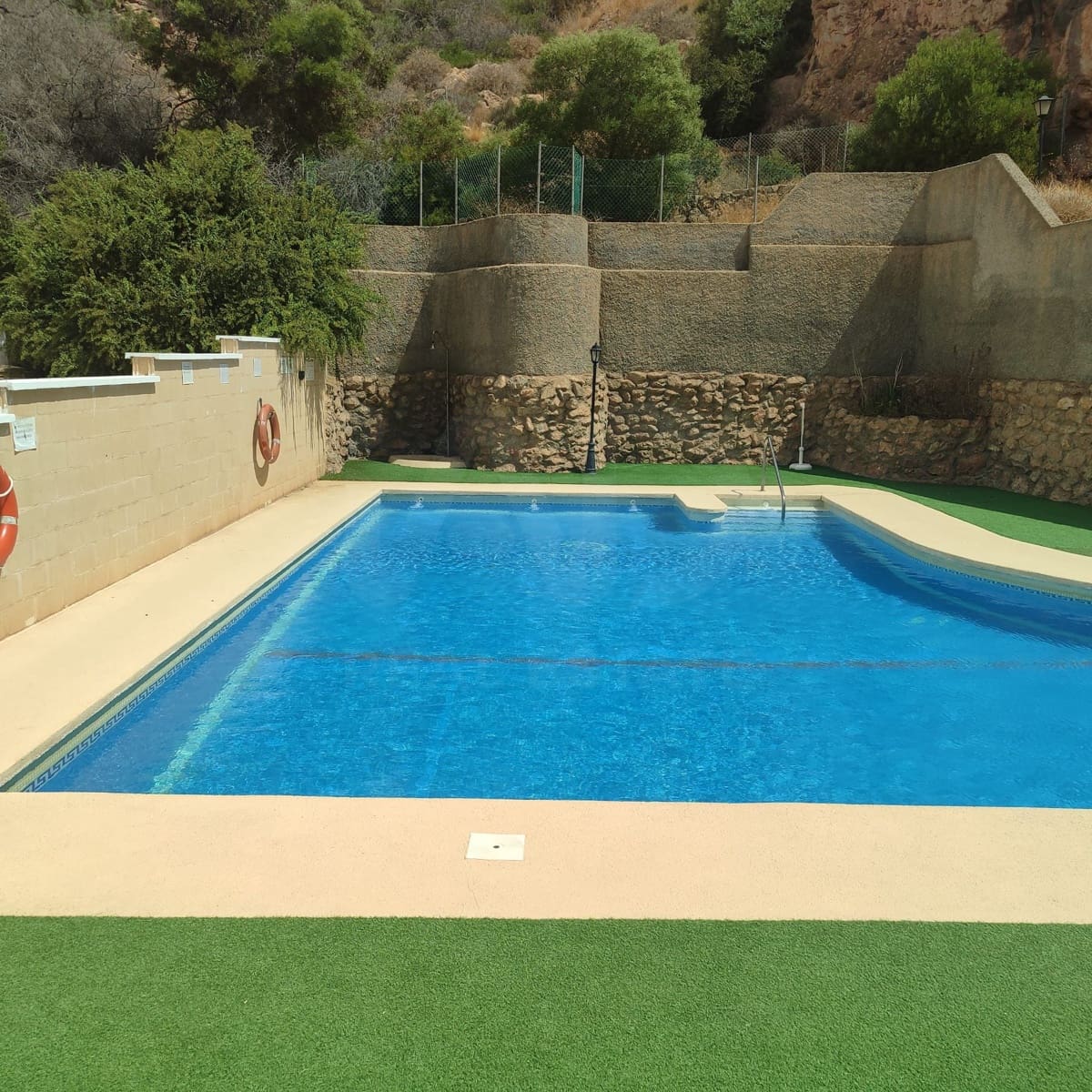 2 bedroom Apartment for sale in Roquetas de Mar with pool - € 209,000 (Ref: 10073272)