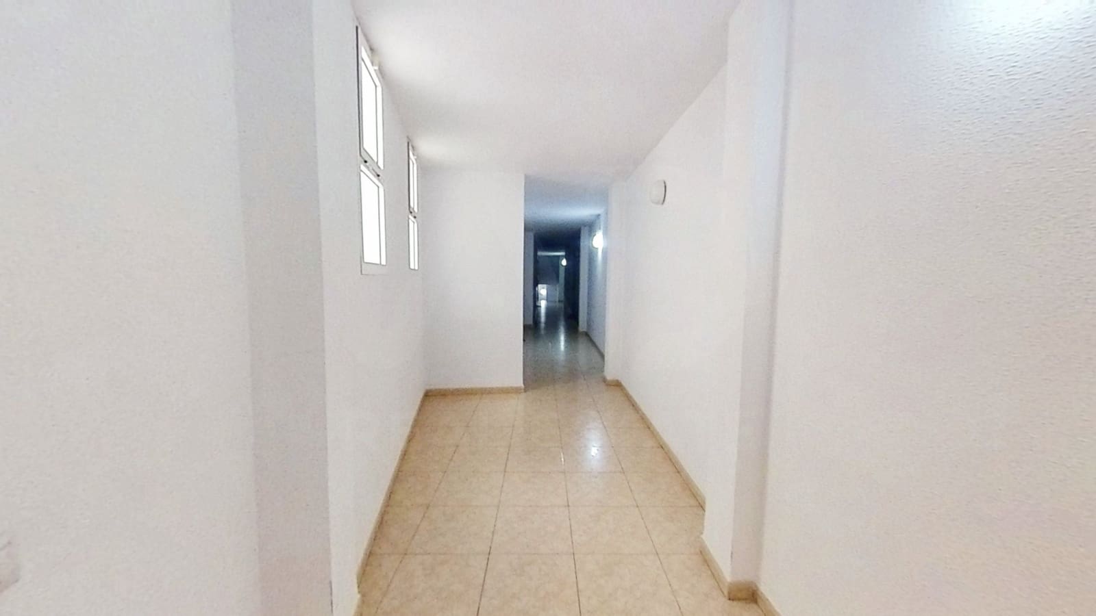 2 bedroom Apartment for sale in Roquetas de Mar with pool - € 209,000 (Ref: 10073272)