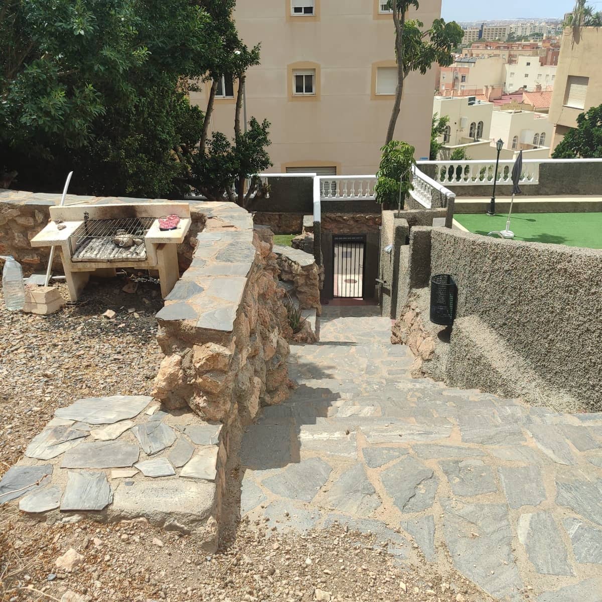 2 bedroom Apartment for sale in Roquetas de Mar with pool - € 209,000 (Ref: 10073272)