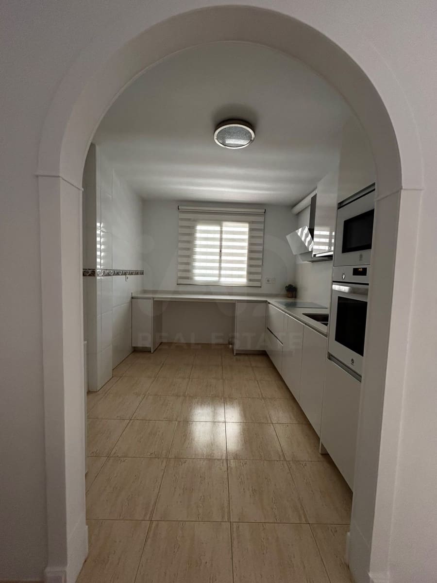 2 Zimmer Apartment zu verkaufen in Roquetas de Mar mit Pool - 195.000 € (Ref: 10073272)