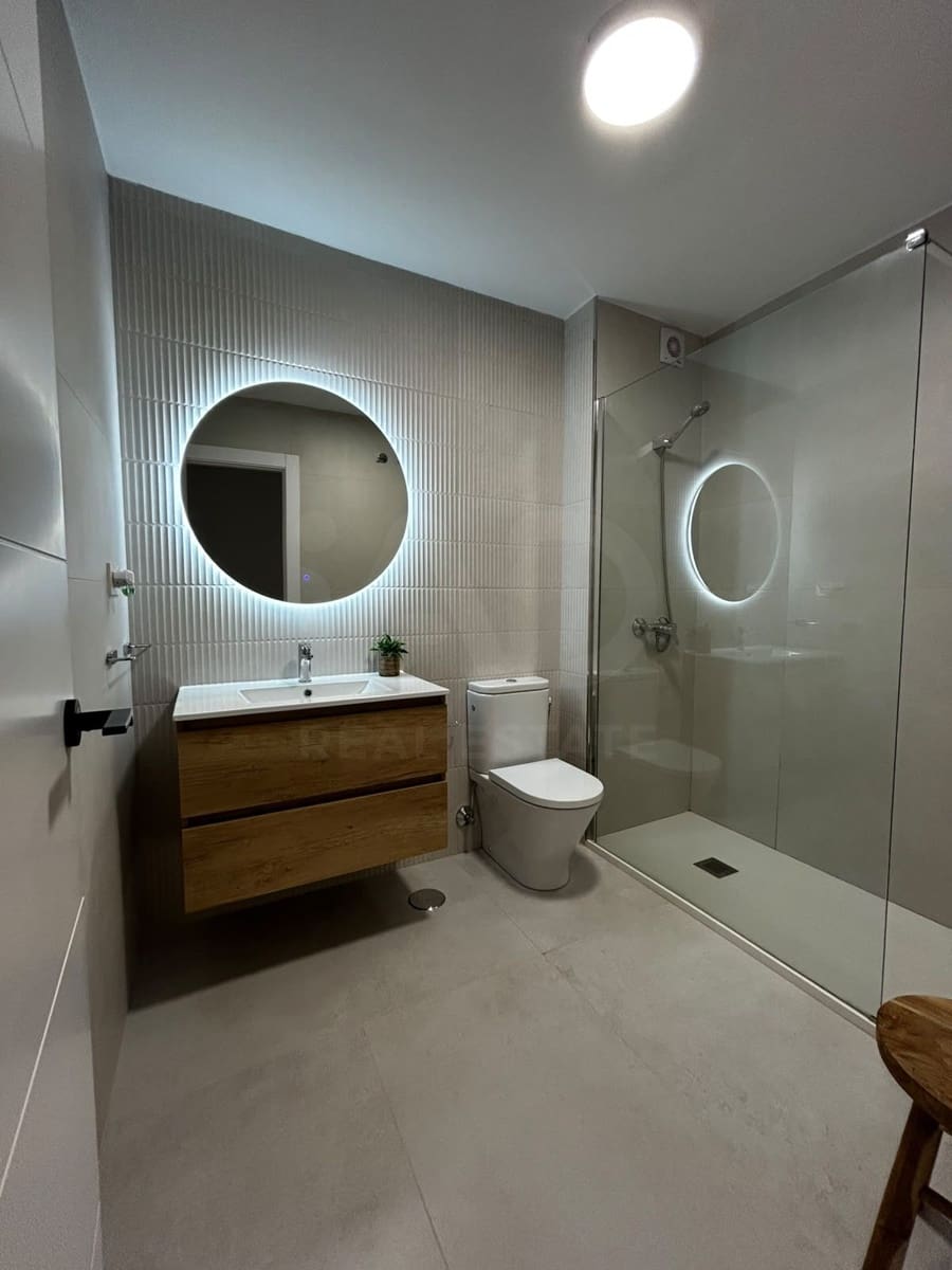 2 Zimmer Apartment zu verkaufen in Roquetas de Mar mit Pool - 195.000 € (Ref: 10073272)