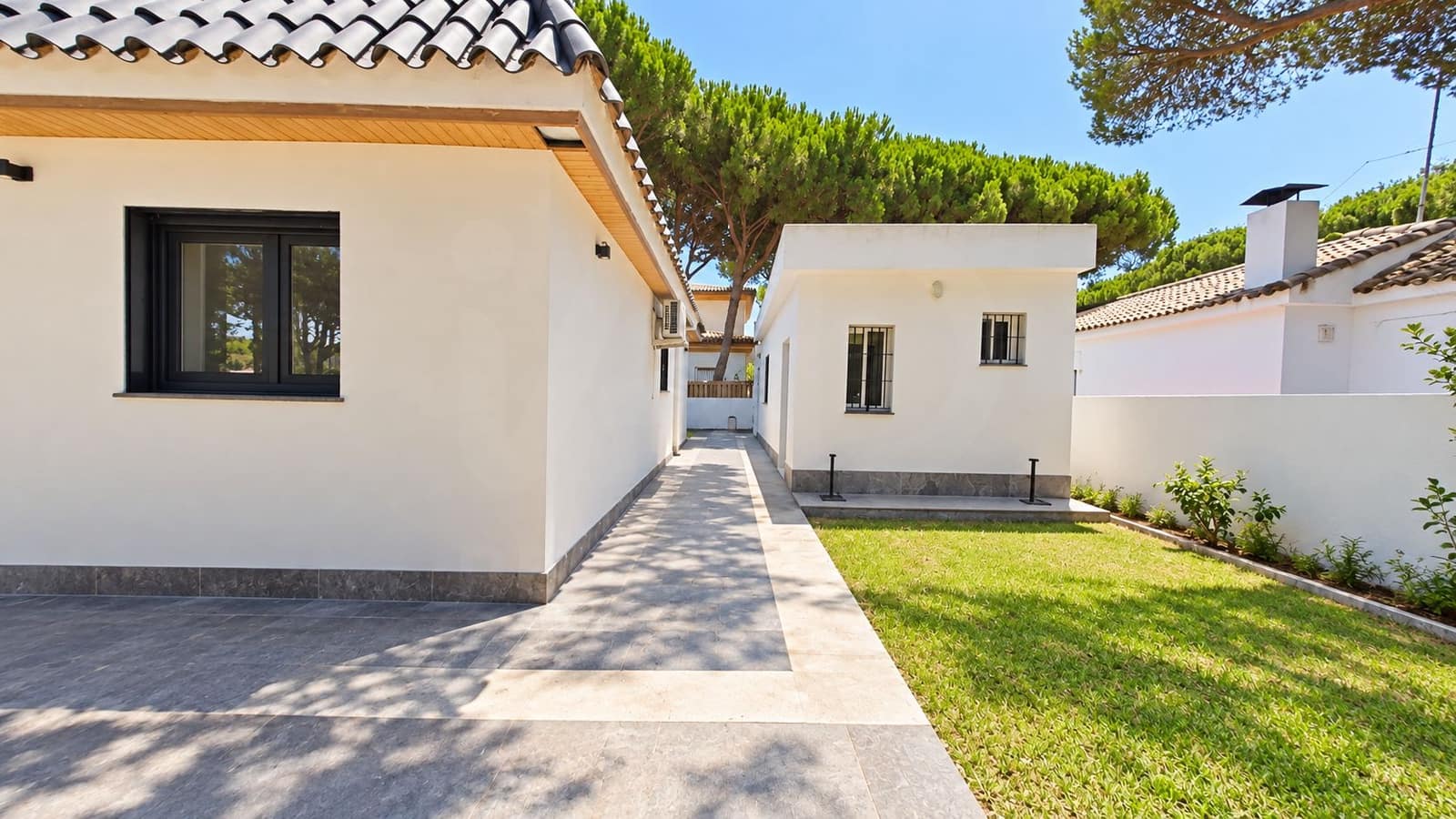 Casa de 3 habitaciones en Chiclana de la Frontera en venta - 650.000 € (Ref: 10074804)