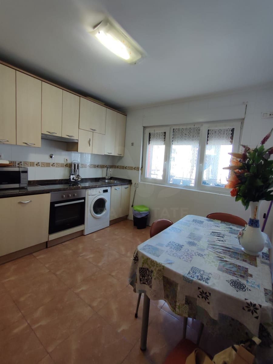 2 sovrum Lägenhet att hyra i Leon stad - 700 € (Ref: 10074809)