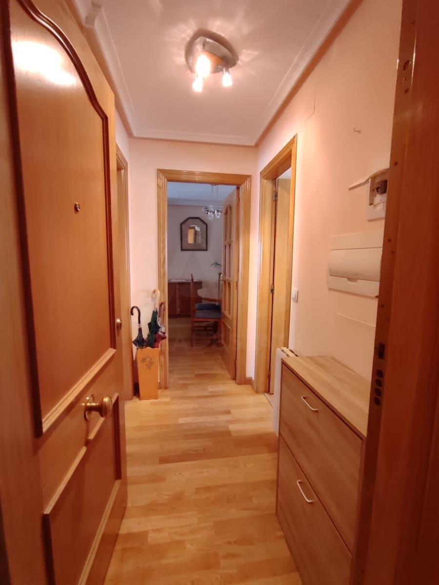 2 sovrum Lägenhet att hyra i Leon stad - 700 € (Ref: 10074809)