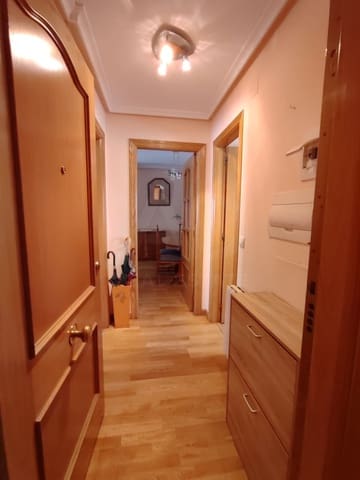 Apartamento de 2 habitaciones en León ciudad en alquiler - 700 € (Ref: 10074809)