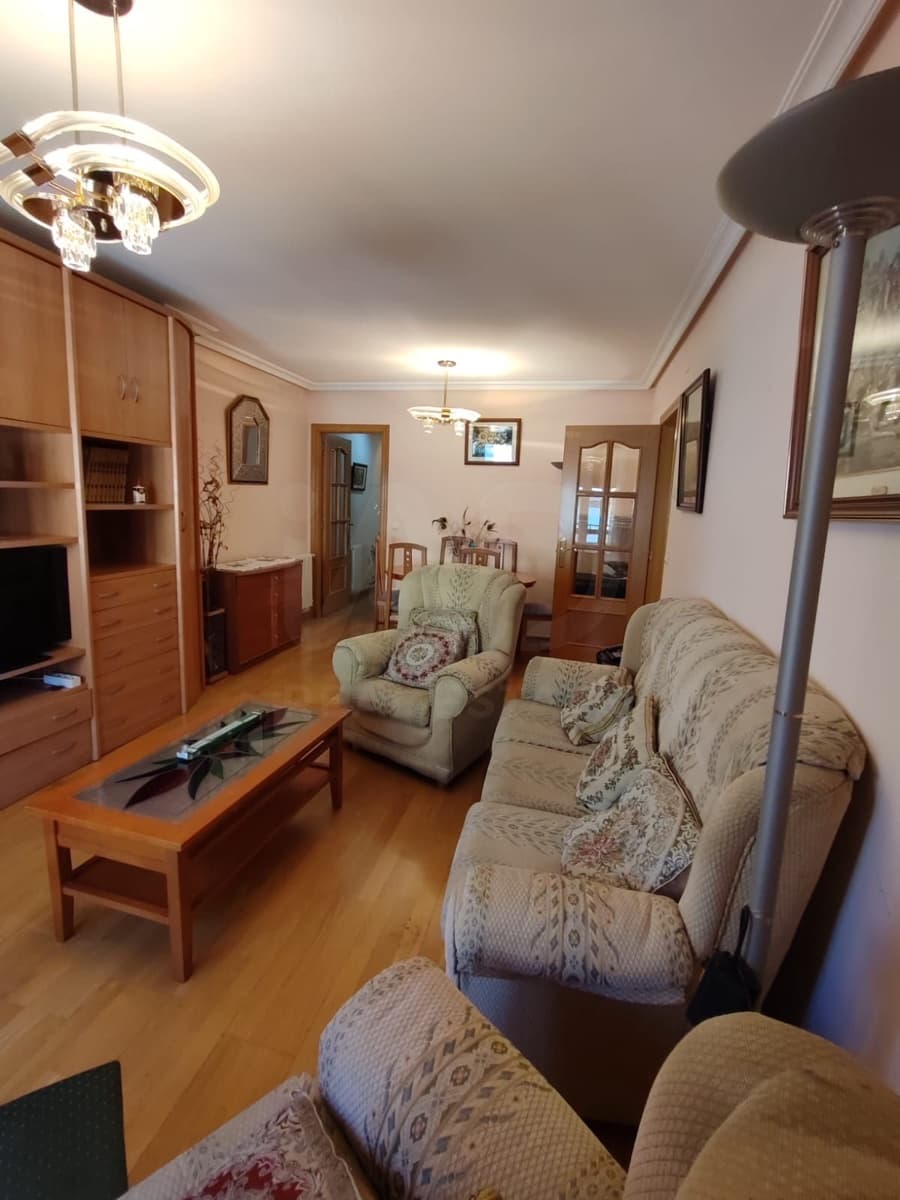 2 sovrum Lägenhet att hyra i Leon stad - 700 € (Ref: 10074809)