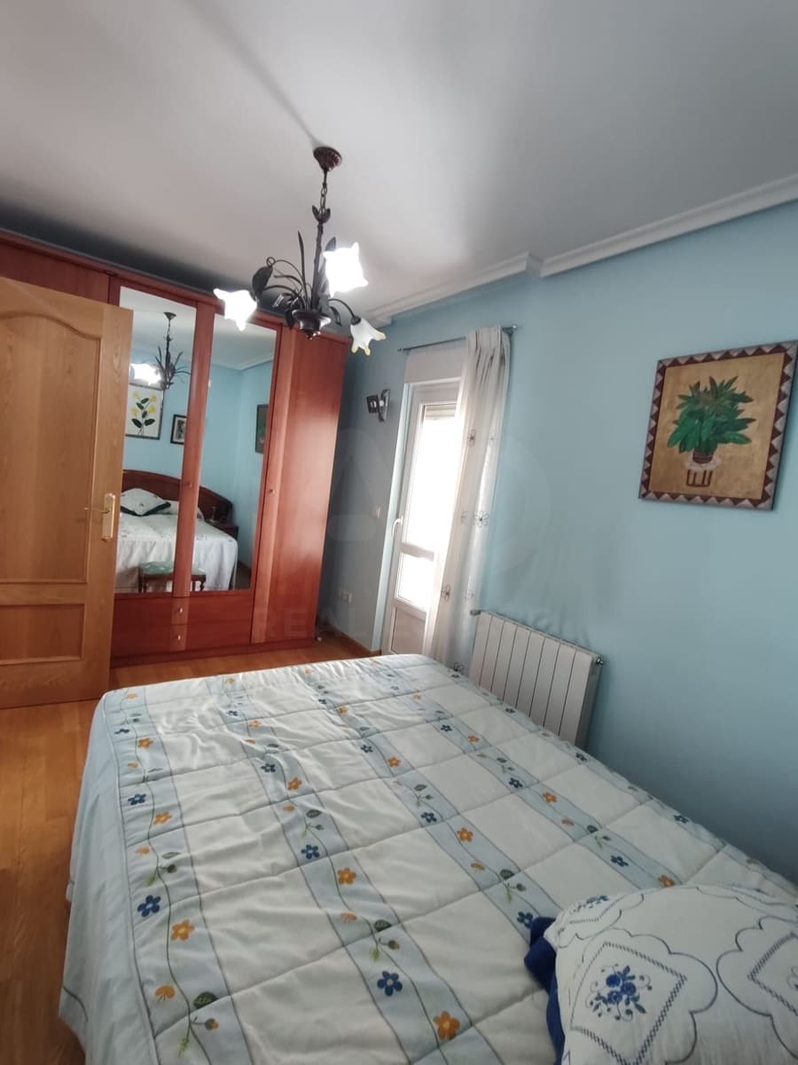 2 sovrum Lägenhet att hyra i Leon stad - 700 € (Ref: 10074809)