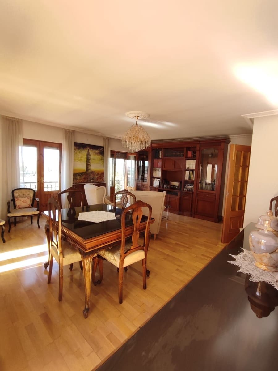 Apartamento de 2 habitaciones en Astorga en alquiler - 670 € (Ref: 10074810)