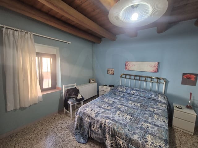 2 quarto Quinta/Casa Rural para venda em Salmoral com piscina garagem - 77 800 € (Ref: 10074811)