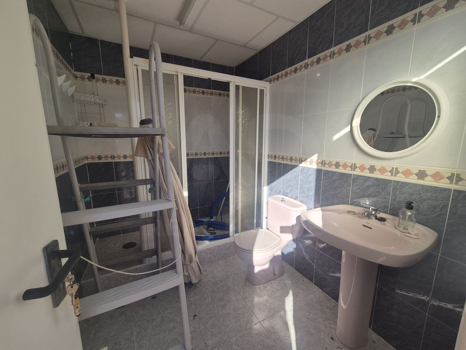 2 sovrum Finca/Hus på landet till salu i Salmoral med pool garage - 77 800 € (Ref: 10074811)