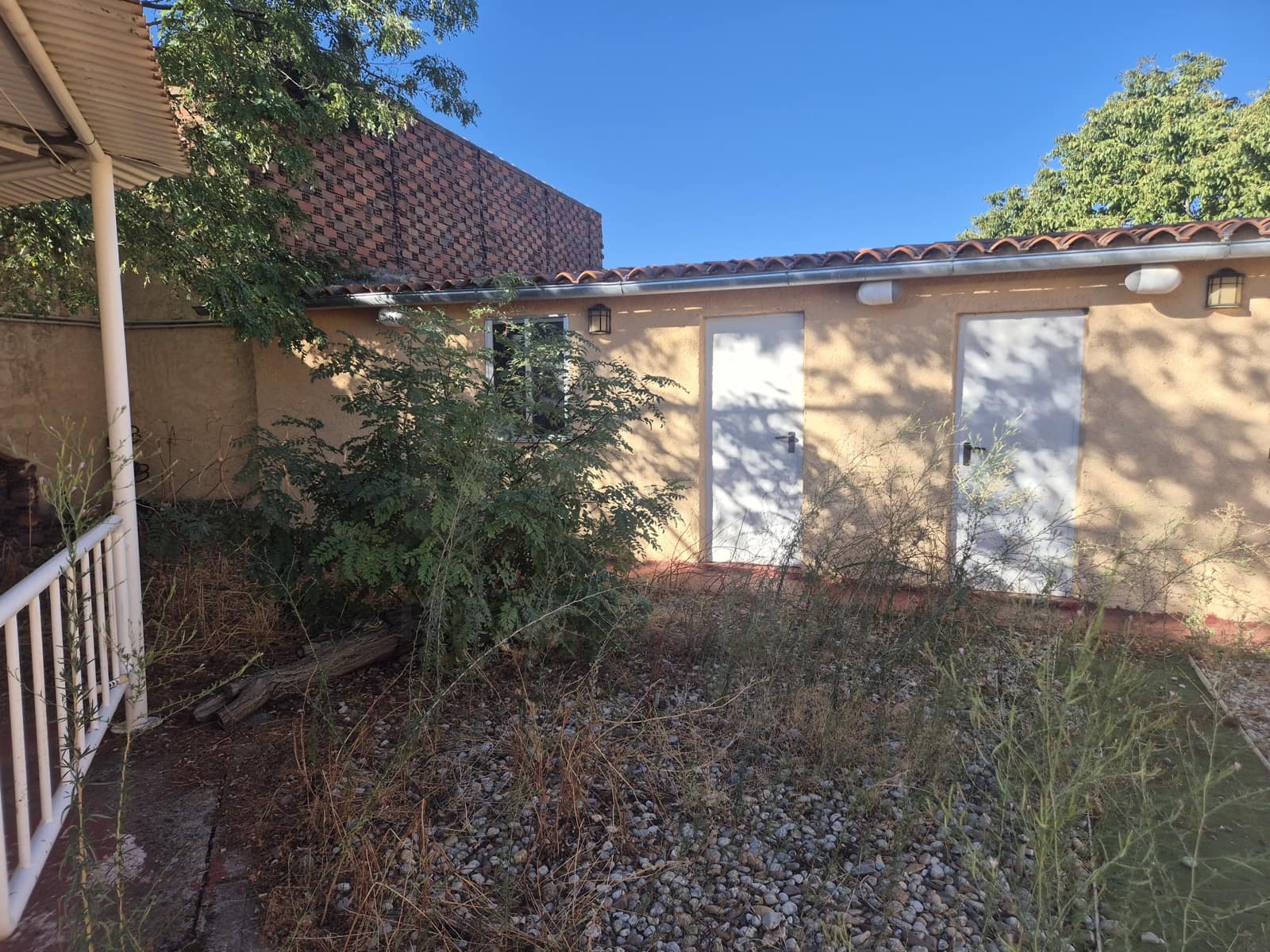 2 sovrum Finca/Hus på landet till salu i Salmoral med pool garage - 77 800 € (Ref: 10074811)